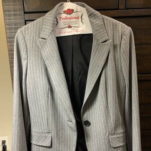 Express Gray and white lines blazer